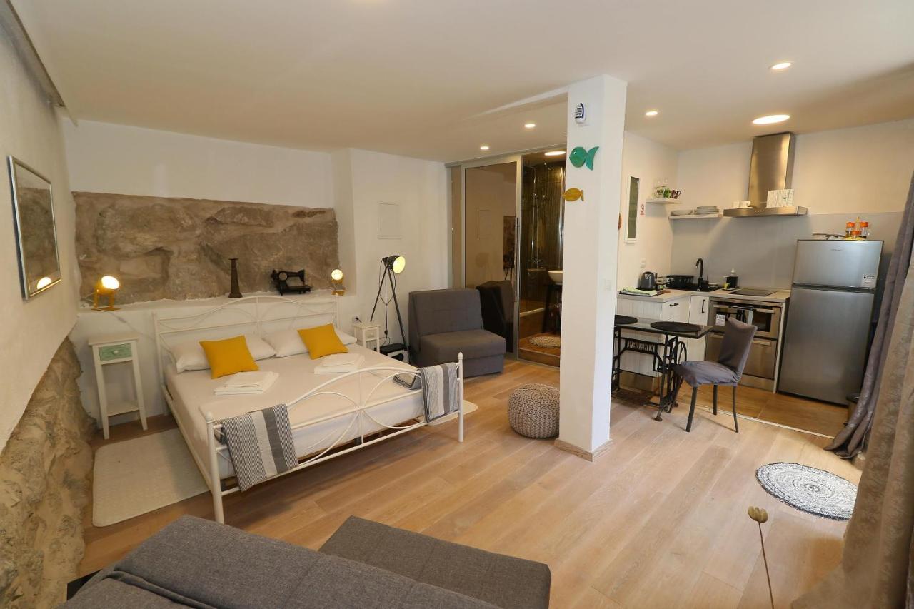 Studio Apartman Fondo سبليت المظهر الخارجي الصورة