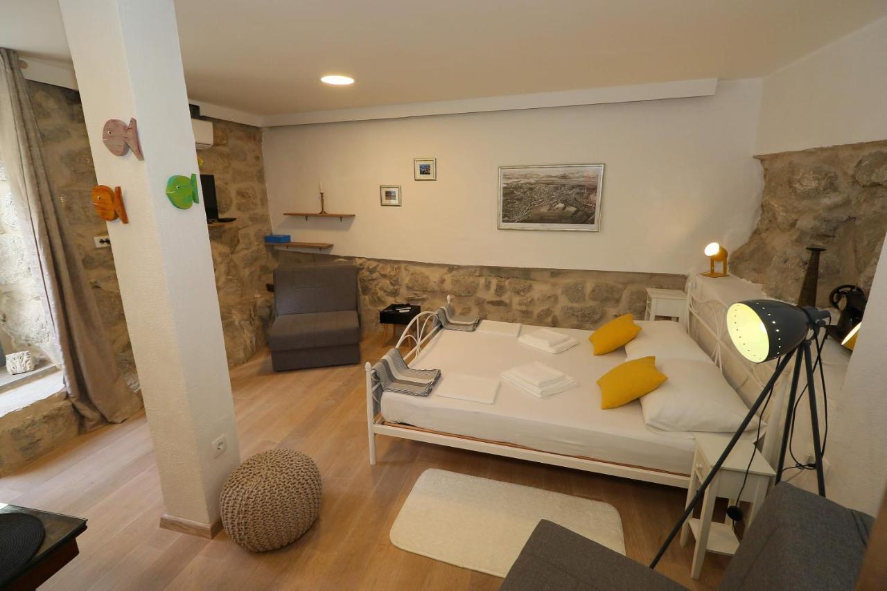 Studio Apartman Fondo سبليت المظهر الخارجي الصورة