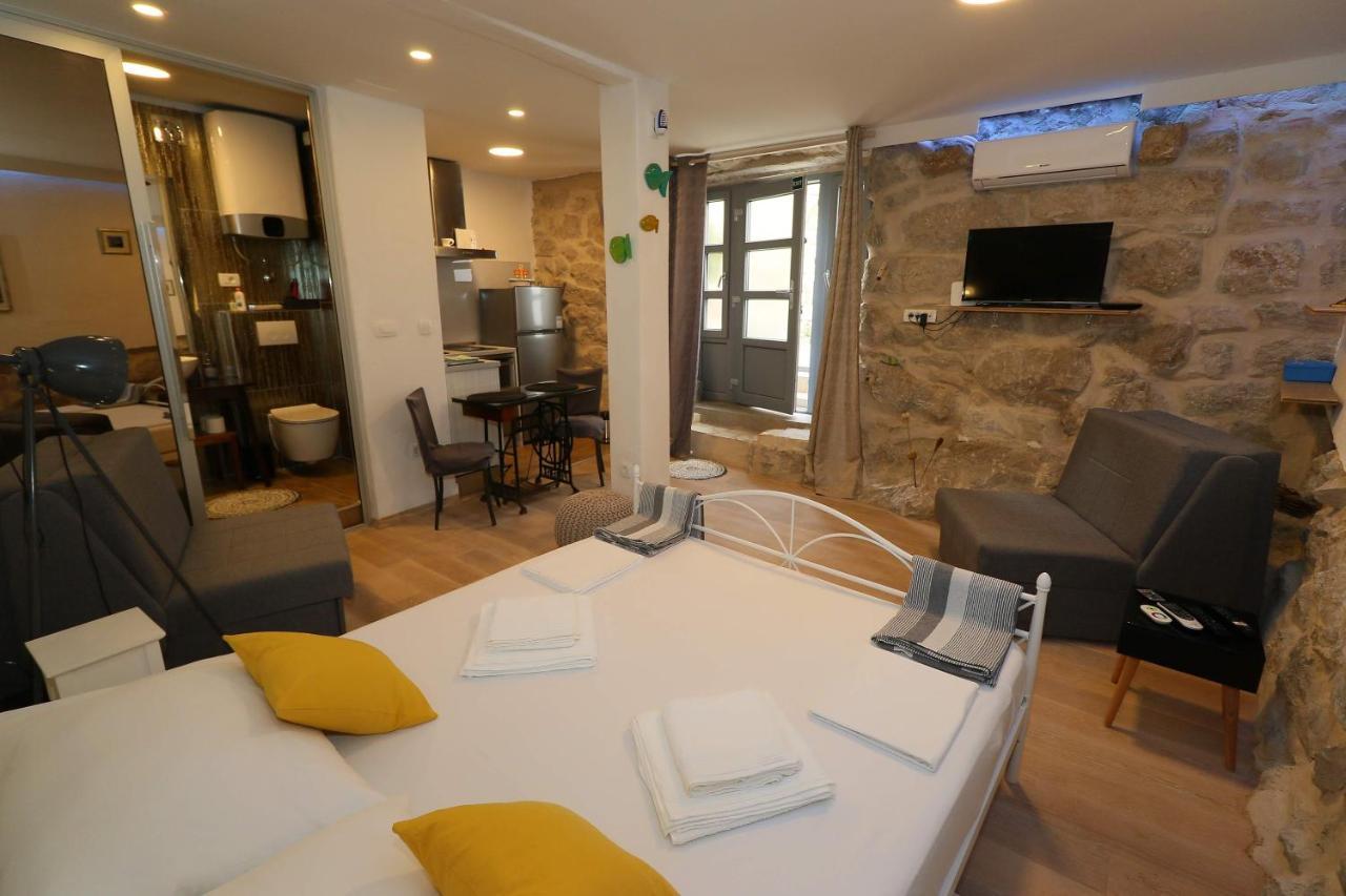 Studio Apartman Fondo سبليت المظهر الخارجي الصورة